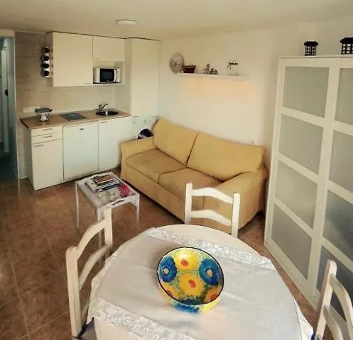 Apartamento Estudio con encanto a metros de la playa Sitio de Calahonda 0*,